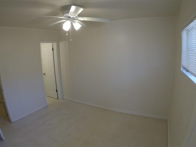 Foto del edificio - 3914 Thomason Ave