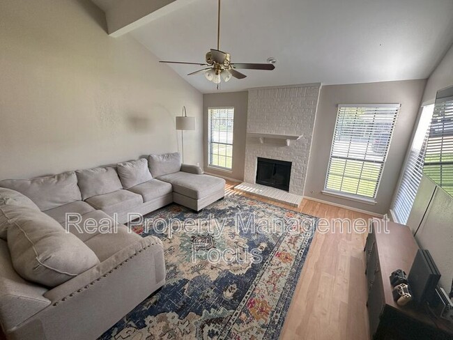 Photo - 1536 Timber Creek Rd House