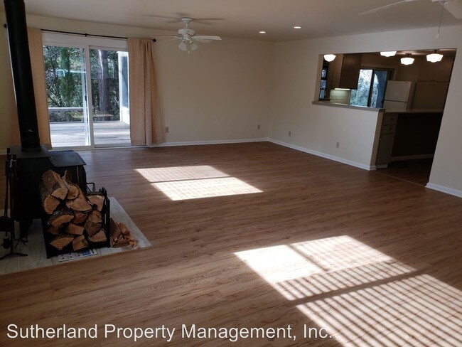 Foto del edificio - 2 br, 1 bath House - MEADOW VISTA HOUSE