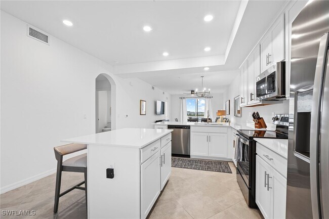 Foto del edificio - 5749 Double Eagle Cir