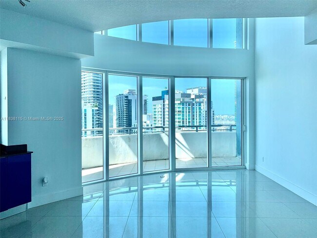 Foto del edificio - 60 SW 13th St