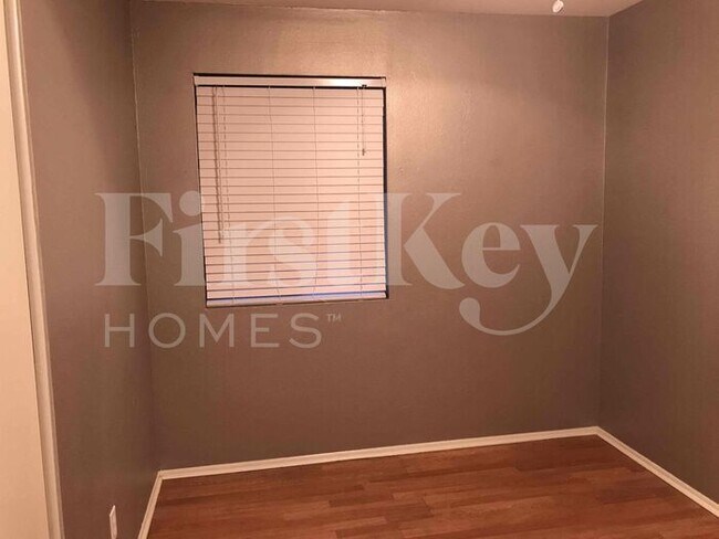 Foto del edificio - 4641 N 71st Ave