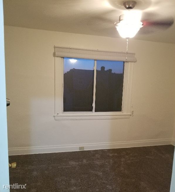 Building Photo - 5 br, 2 bath House - South Oakland Spaciou...