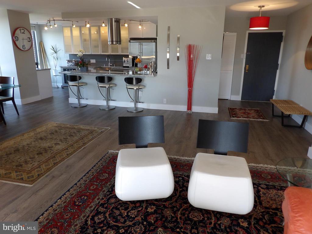 Foto principal - 1800 Old Meadow Rd