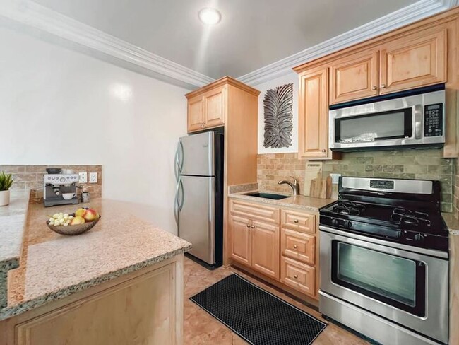 Foto del edificio - Upgraded 2 Bed / 2 Bath on Fire Mountain