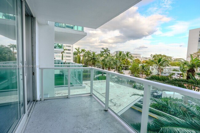 Foto del edificio - 1000 West Ave