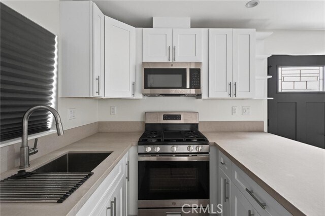 Building Photo - 2115 W 29th St