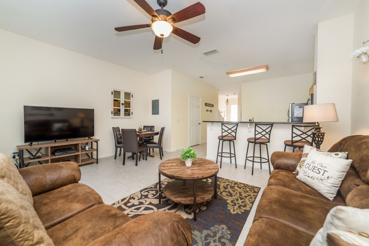 Foto principal - 2505 Maneshaw Ln