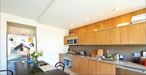 Primary Photo - 52 1st Ave