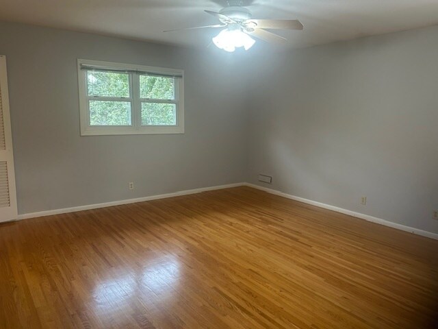 Foto del edificio - 6625 Brittany Rd