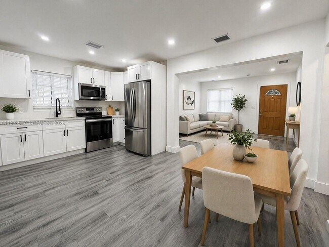 Foto del edificio - 736 NW 41st St