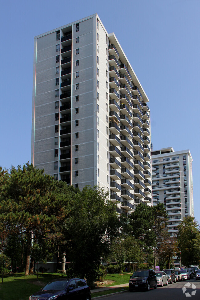 Vue du nord-est - Davisville Village