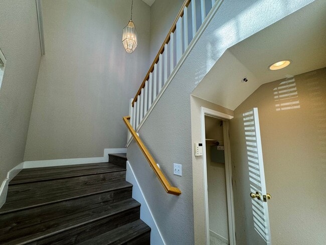 Building Photo - Pleasanton in Siena - 2 Bed 2 Bathroom!