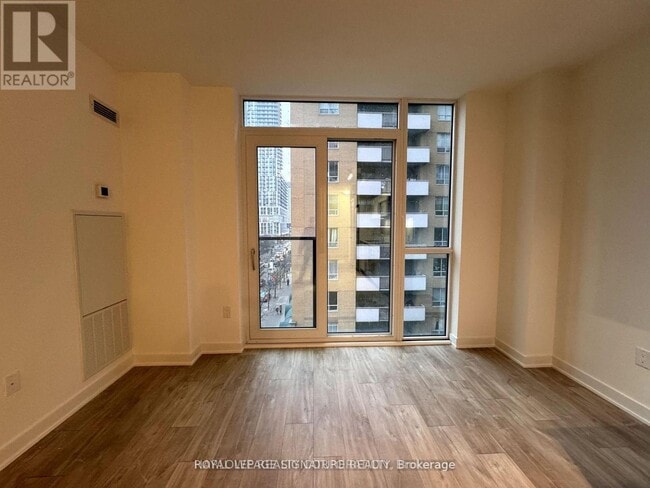 Building Photo - 100 Dalhousie St