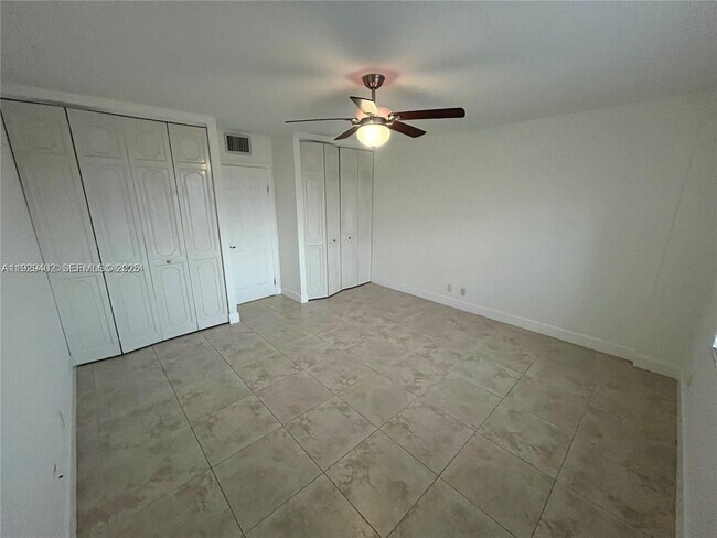 Building Photo - 5550 NW 61st St