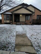 Building Photo - 69 Meadow Wood Dr