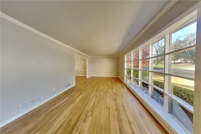 Foto del edificio - 1916 Beckett Dr