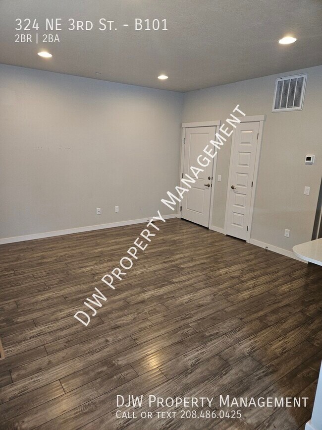 Building Photo - Immaculate 2 Bedroom in the Heart of Merid...