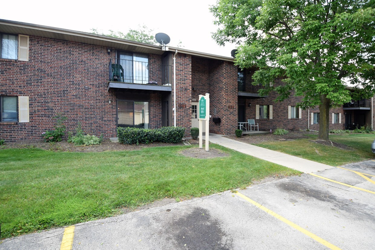 6030 Margery Dr Unit 2101 201, Mount Pleasant, WI 53406 Apartments