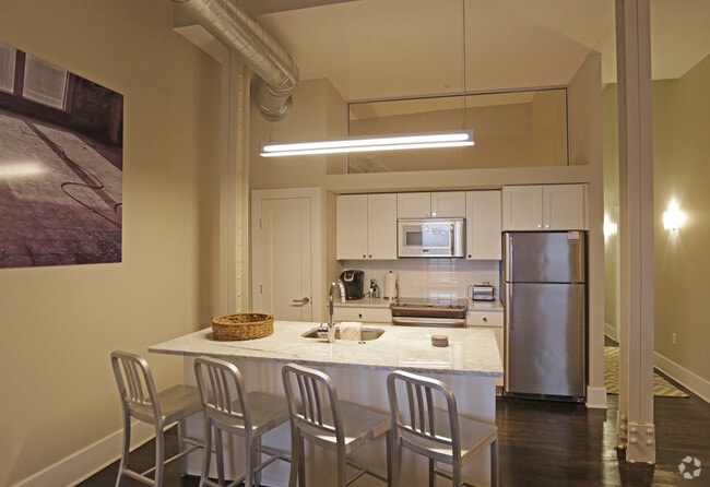 Interior Photo - Pike Block