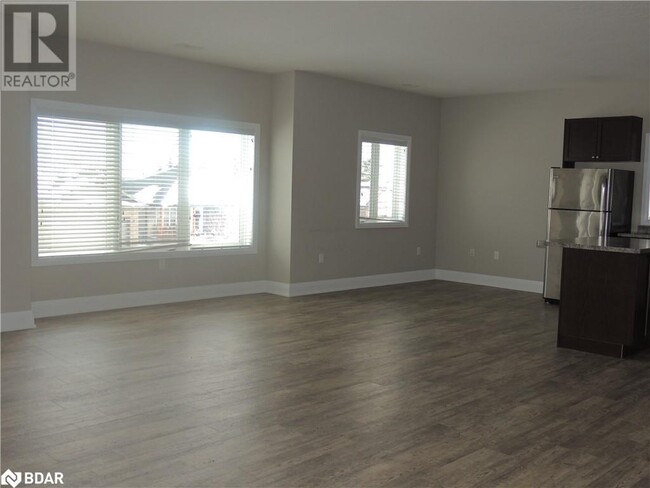 Building Photo - 3937 Wood Ave