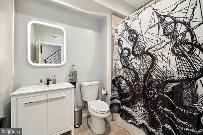 Building Photo - 1433 S Taylor St