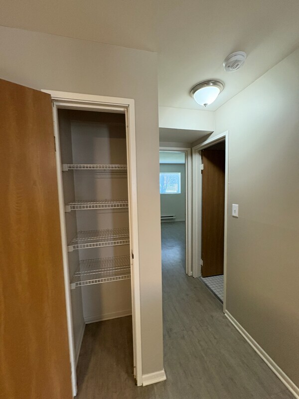 Foto del edificio - 1332 Geneva Dr