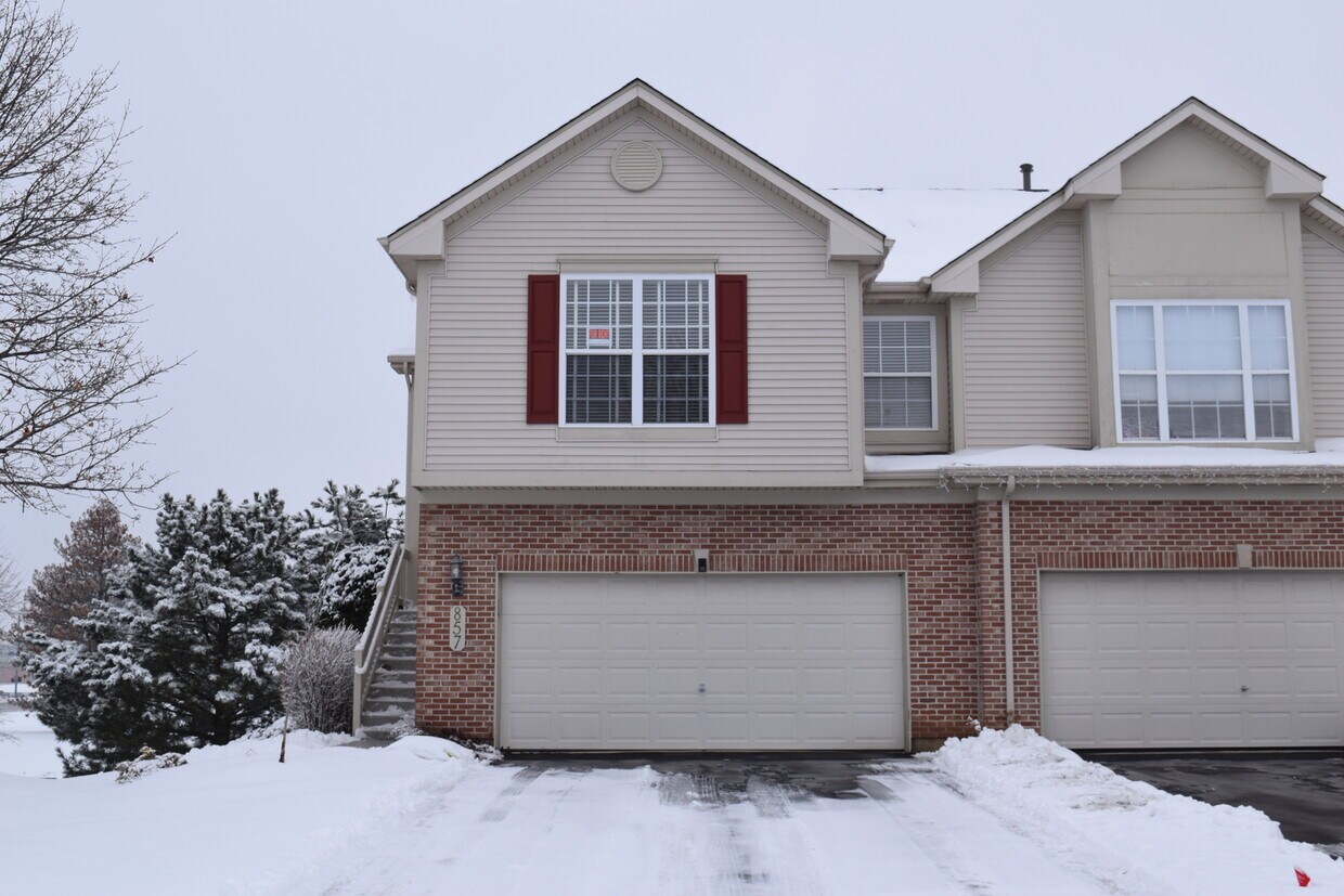 Primary Photo - 857 Stuarts Dr