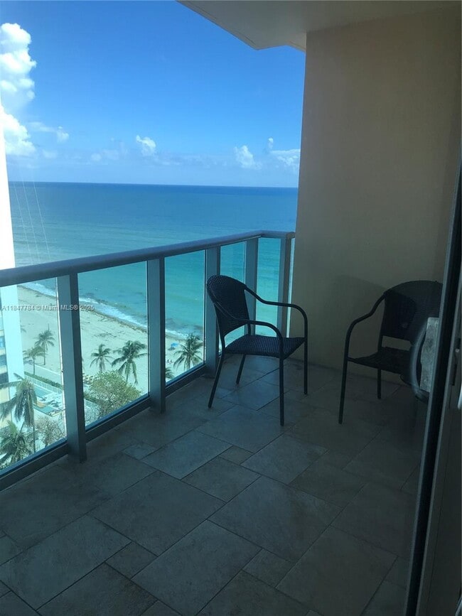 Building Photo - 2501 S Ocean Dr