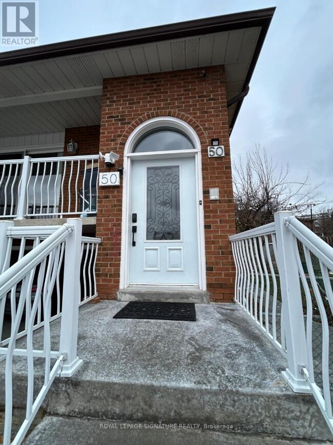 Building Photo - 50 Flagstick Ct