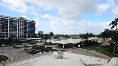 Building Photo - 1965 S Ocean Dr