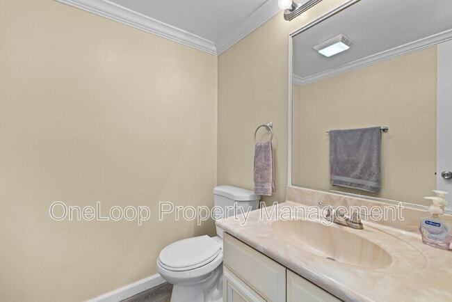 Building Photo - 2648 Alpine Blvd