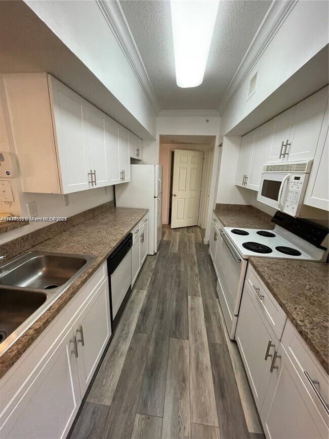Foto del edificio - 160 SW 117th Terrace