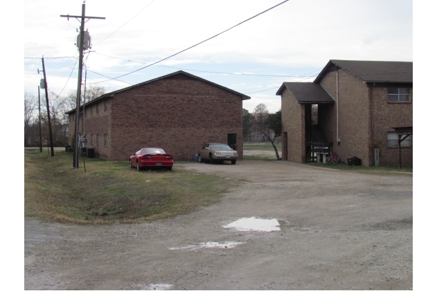 back view of both - 1102 Summit Dr