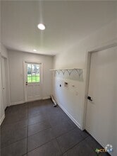 Building Photo - 405 Oakwood Blvd