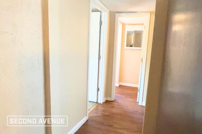 Foto del edificio - 3700 Coronado Dr