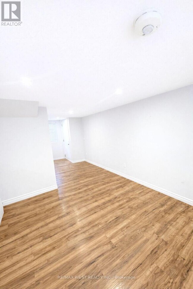 Photo du bâtiment - 106 Bell Dr