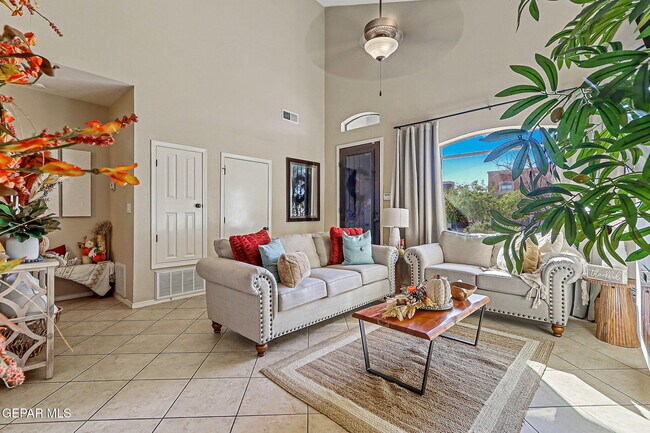 Foto del edificio - 3178 Matthew Lutz Pl