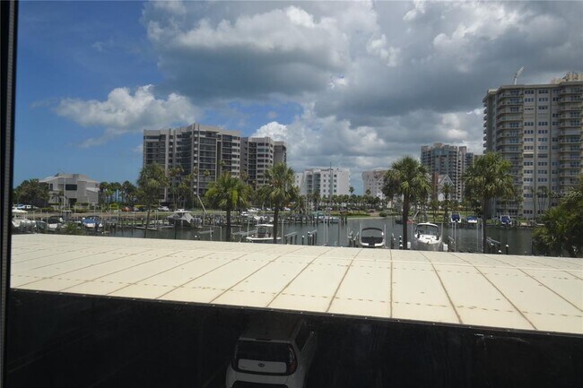 Building Photo - 1651 Sand Key Estates Ct
