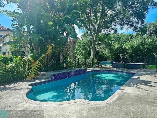Foto del edificio - 4755 Chardonnay Dr