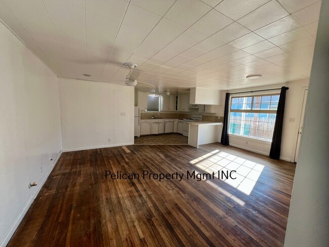Foto del edificio - 3142 Madison St