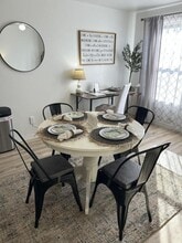 Building Photo - 421 N 10th St