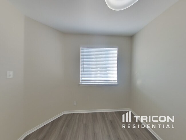 Building Photo - 9806 Marbach Canyon