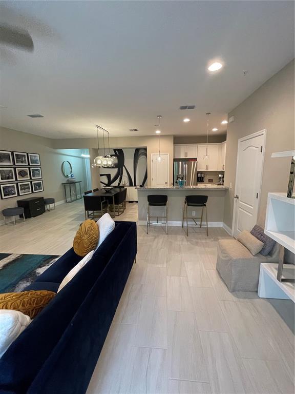 Foto del edificio - 15250 Sunrise Grove Ct