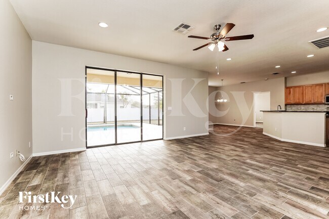 Foto del edificio - 1829 NW 23rd Ave