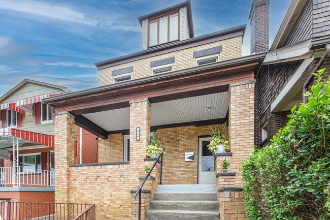 Foto del edificio - 956 Greenfield Ave