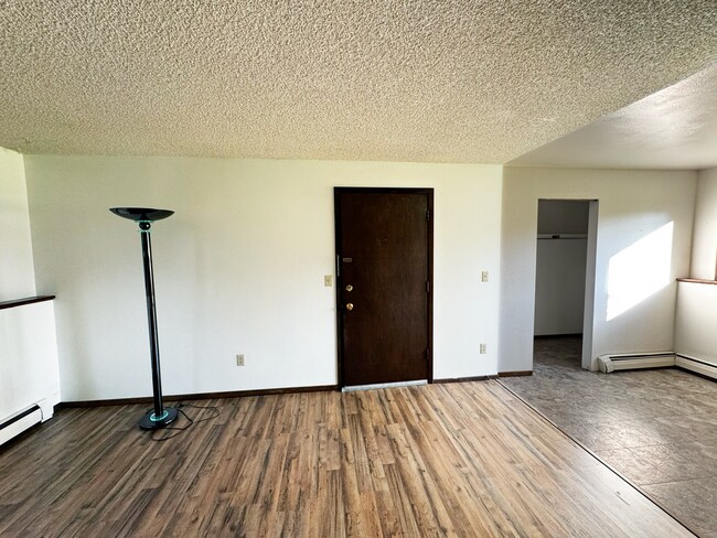 Foto del edificio - 425 S 14th St