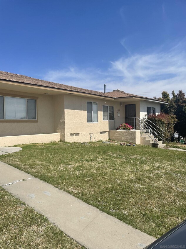 Primary Photo - 2149 Flintridge Dr