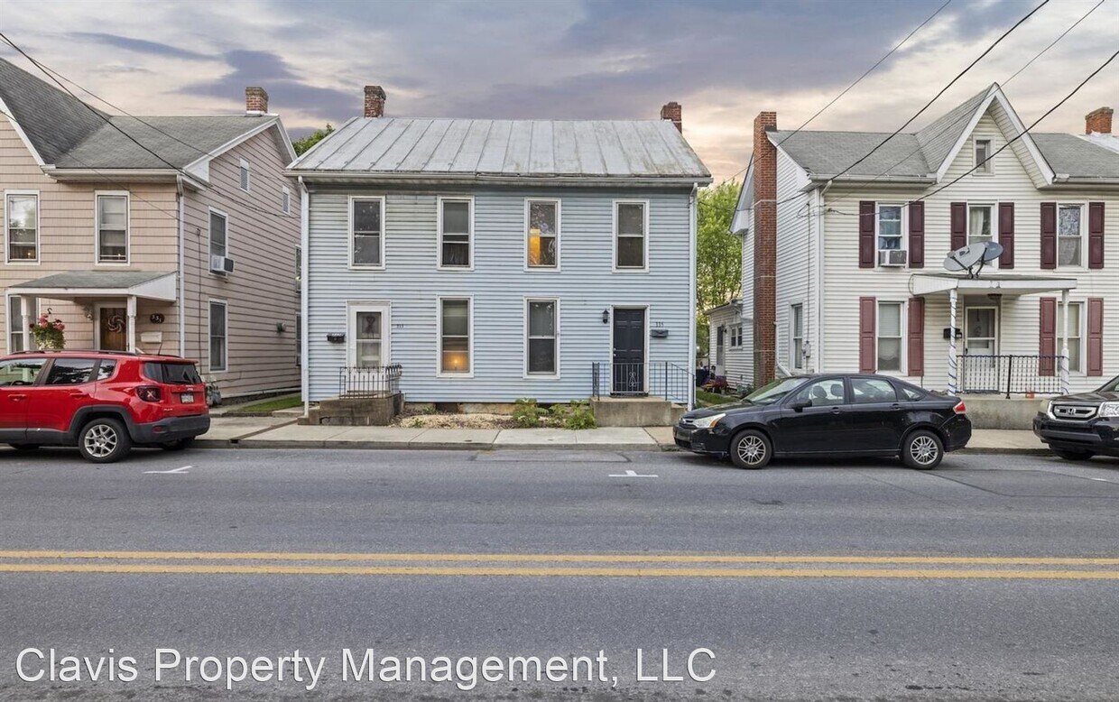 335 E Orange St, Shippensburg, PA 17257 House Rental in Shippensburg