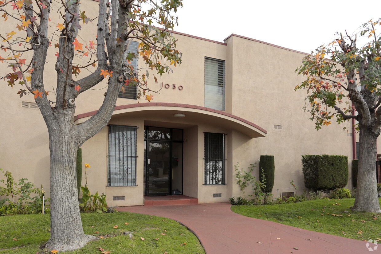 Building Photo - 1030 Lakme Ave